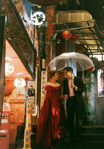 Taiwan Pre-Wedding Photoshoot Dadaocheng Golden Waterfall Jiufen Night Shoot Indoor Studio