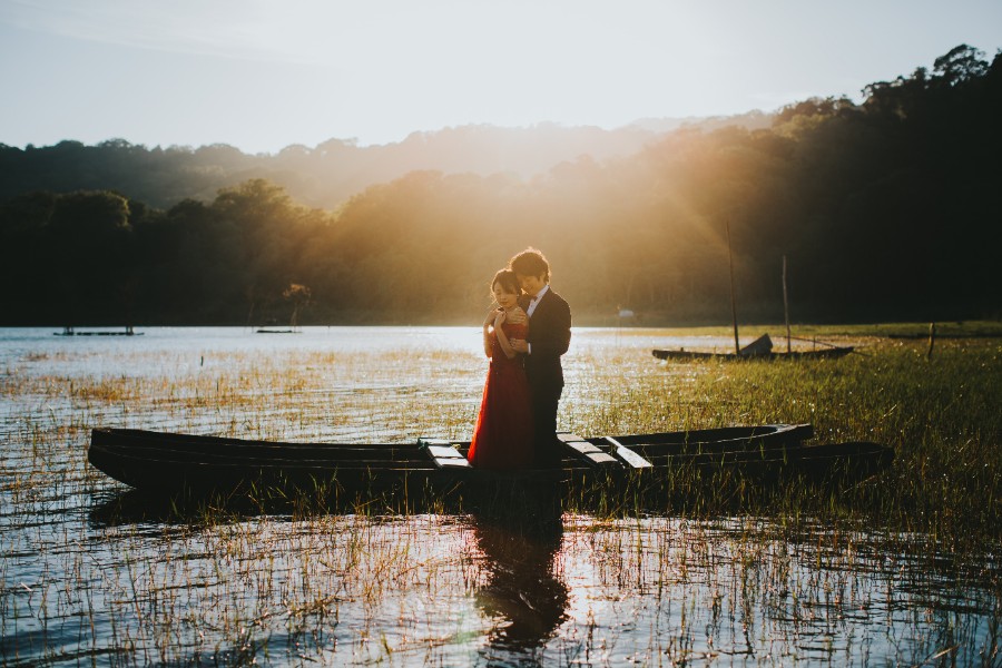 M&J: Pre-Wedding Photoshoot for a Japanese couple in Bali at Lake Tamblingan and Munduk Waterfall by Cahya on OneThreeOneFour 6