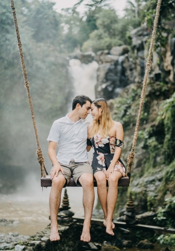 S&J: Bali Honeymoon Photography at Tegenungan Waterfall