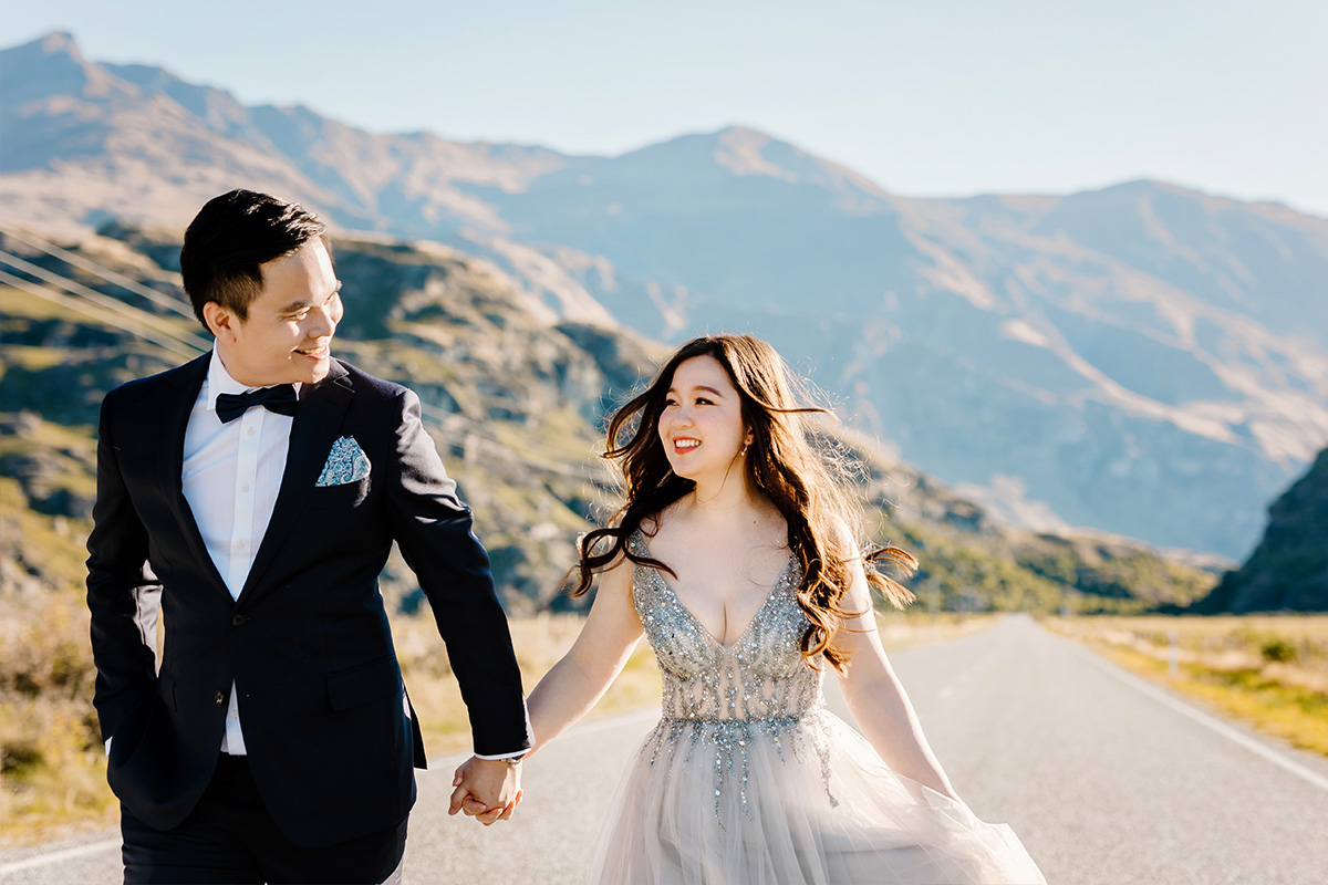 New Zealand Autumn Pre-Wedding Photoshoot at Arrowtown & Coromandel Peak by Fei on OneThreeOneFour 8