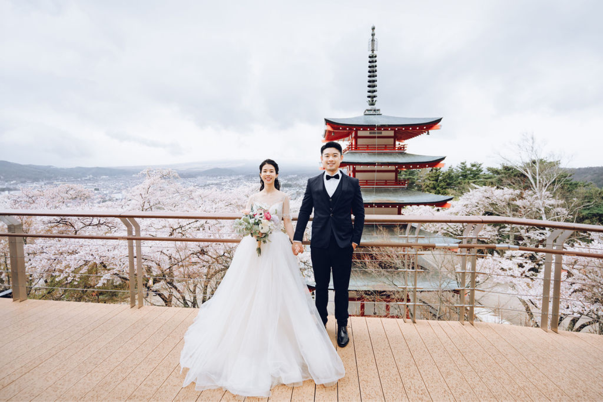 US Couple's Spring Season Kimono & Prewedding Photoshoot At Chureito Pagoda, Lake Kawaguchiko In Tokyo by Cui Cui on OneThreeOneFour 8