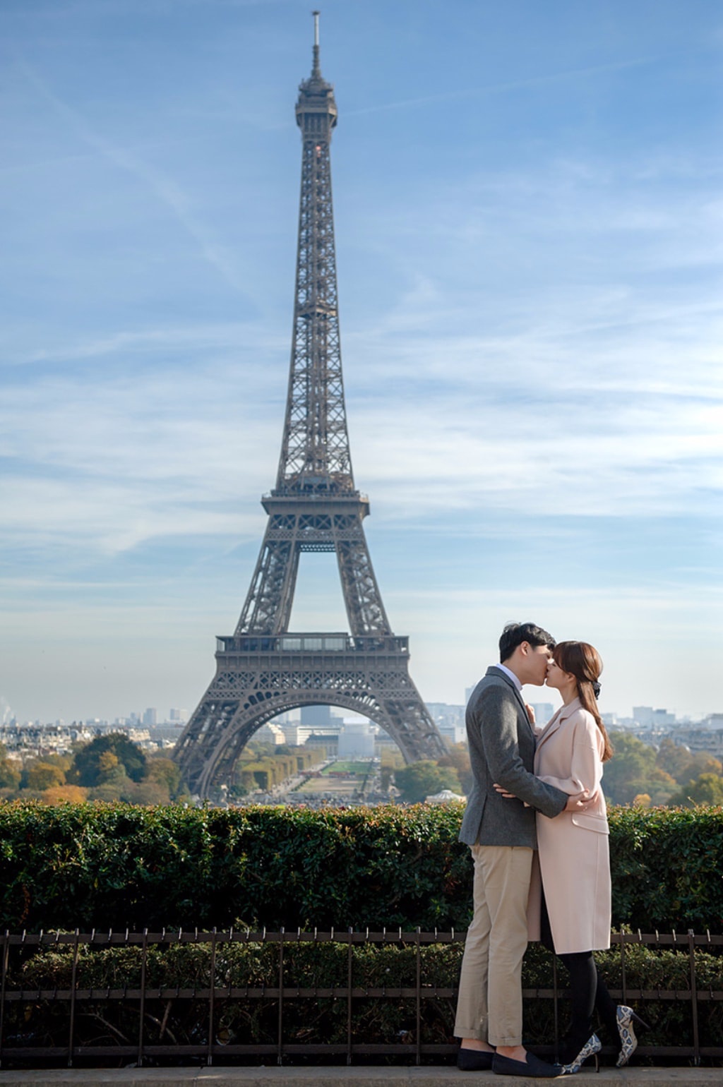 Paris Full Day Pre-Wedding Photoshoot At Eiffel Tower And Sunset At The Lourve Museum  by Son on OneThreeOneFour 2