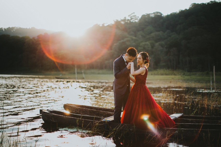A&D: Pre-Wedding Photoshoot at Bali's Lake Tamblingan and Royal Botanic Gardens  by Cahya on OneThreeOneFour 0