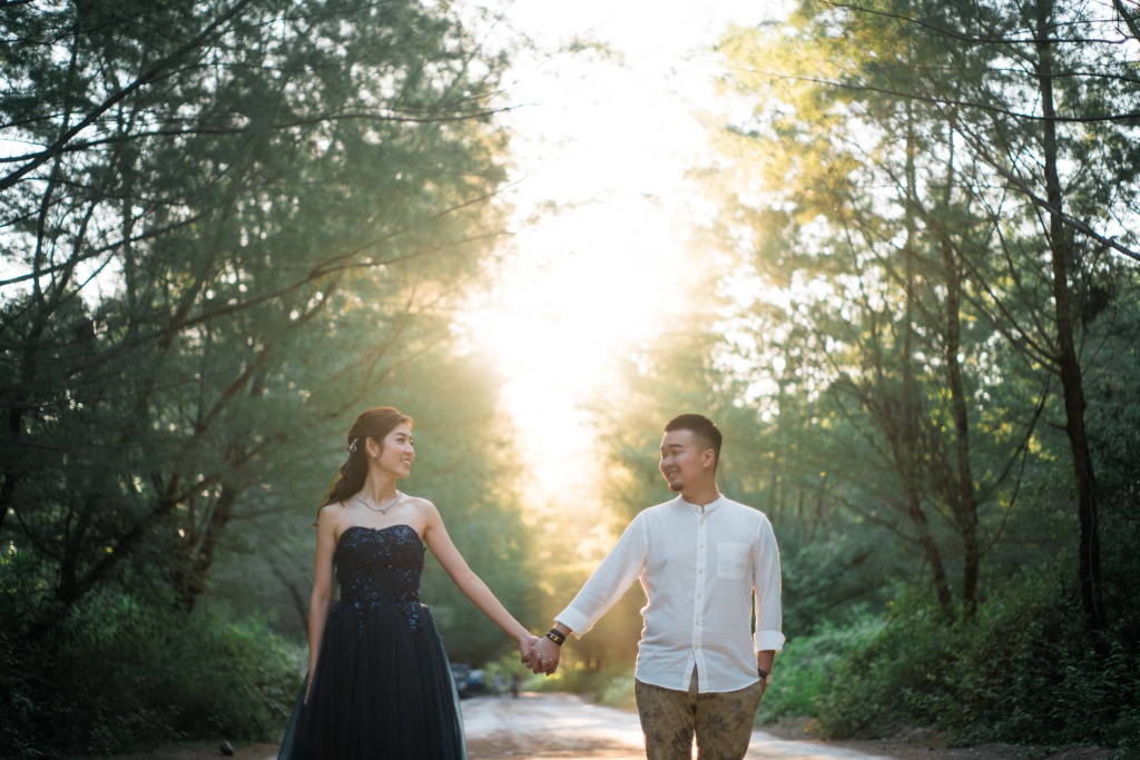 Bali Pre-Wedding Photoshoot At Kintamani And Cepung Waterfall  by Hery  on OneThreeOneFour 28