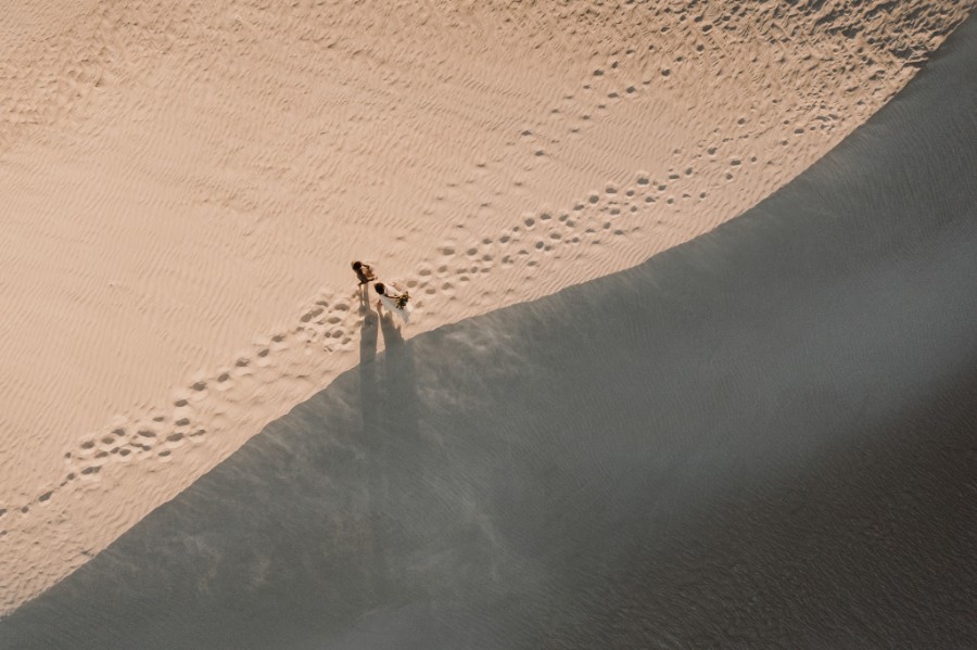 E&TJ: Pre-wedding in Perth at luxe Airbnb, Lancelin sand dunes by Jimmy on OneThreeOneFour 6