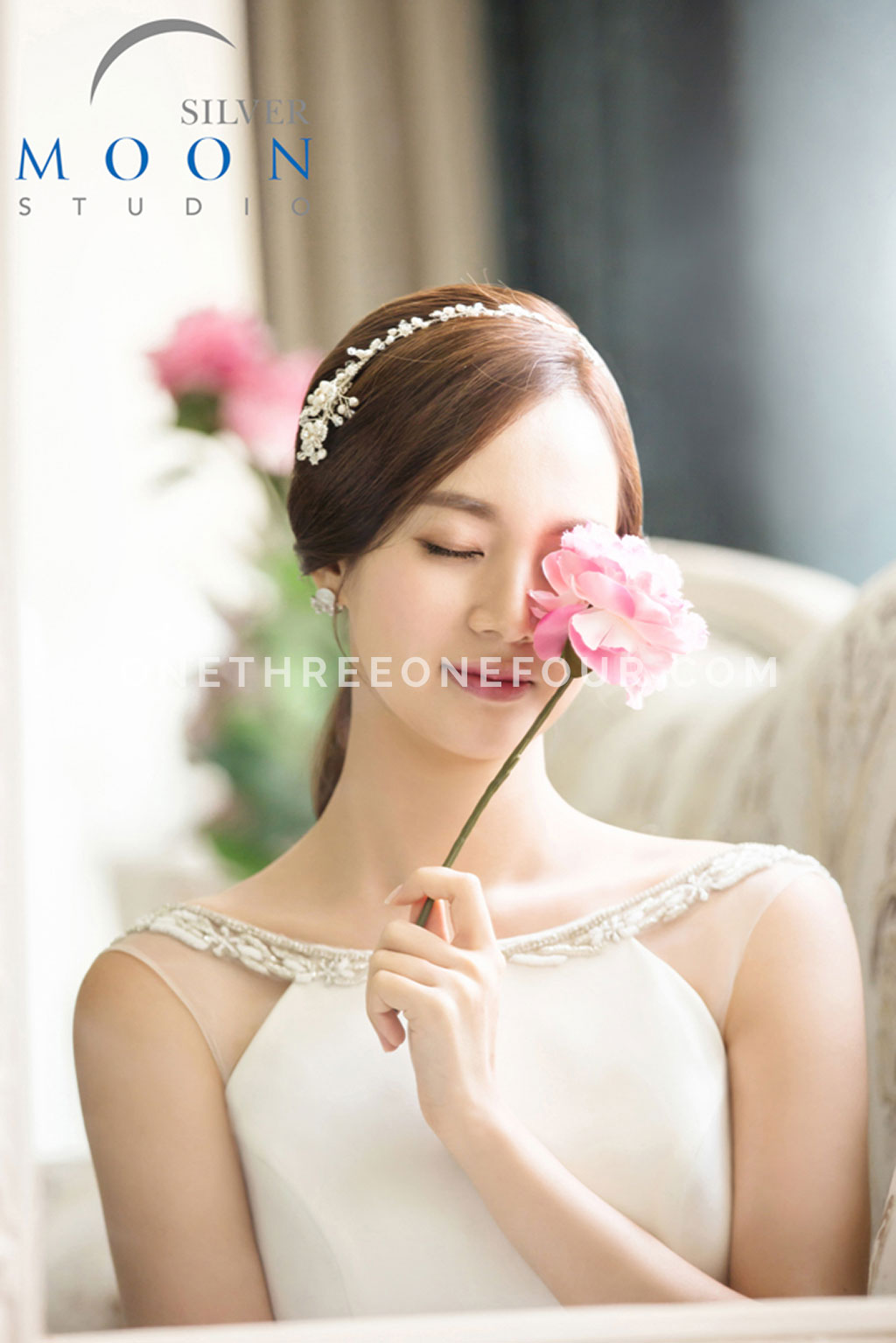 Korean Studio Pre-Wedding Photography: Dream by Silver Moon Studio on OneThreeOneFour 12