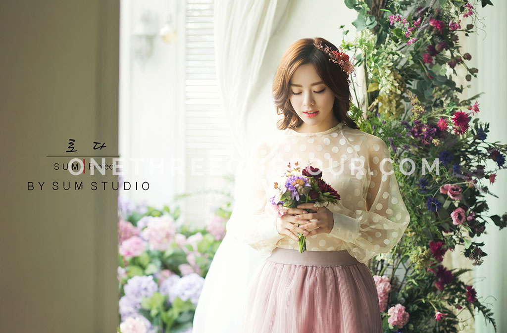 Korean Wedding Photos: Indoor Set (NEW) by SUM Studio on OneThreeOneFour 21