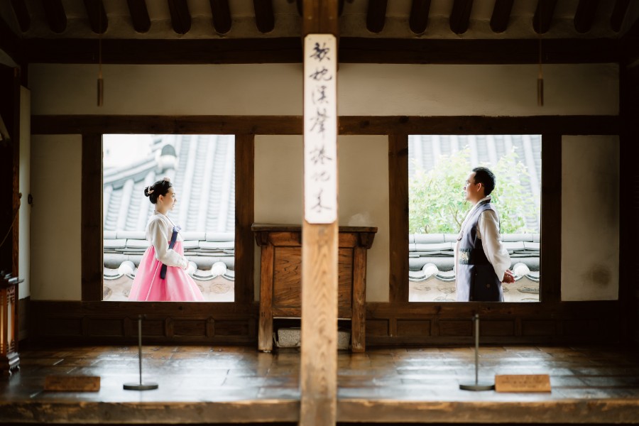 J&T: Namsangol Hanok Village hanbok pre-weddding photoshoot by Jungyeol on OneThreeOneFour 5