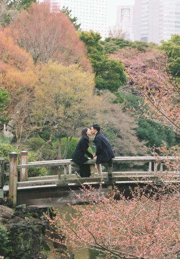 Japan Tokyo Casual Couple Photoshoot And Surprise Proposal With Cherry Blossom
