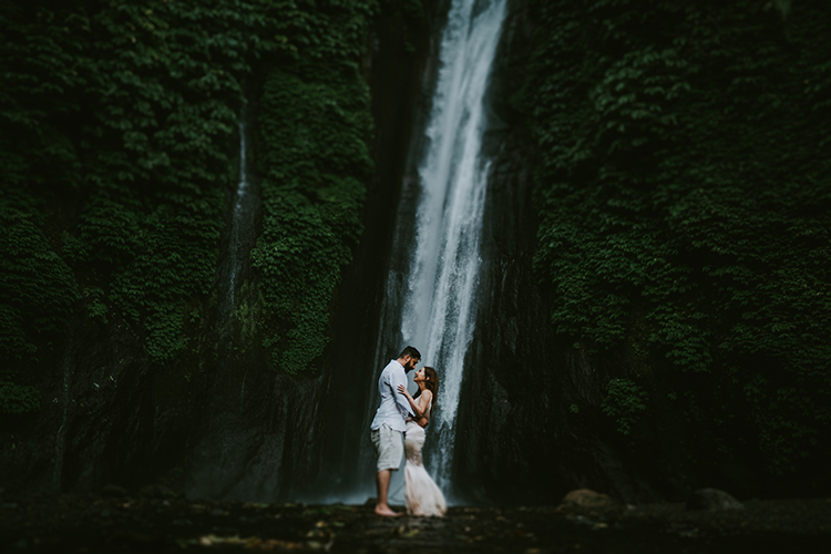 bali wedding photoshoot waterfall