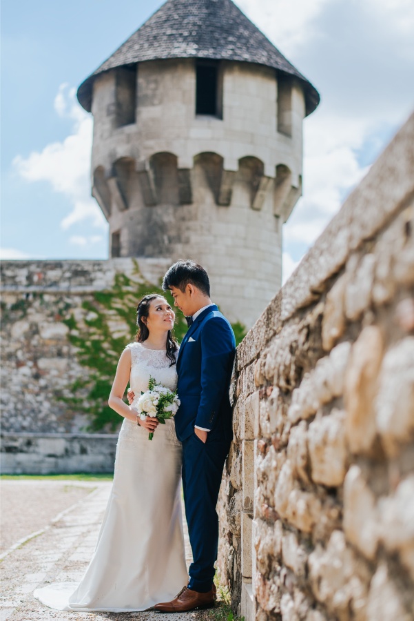 J&W: Budapest Full-day Pre-wedding Photoshoot around Castle Hill by Drew on OneThreeOneFour 24
