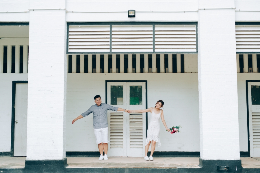 Singapore Pre Wedding Couple Photoshoot At Seletar Colonial Houses by Cheng on OneThreeOneFour 8