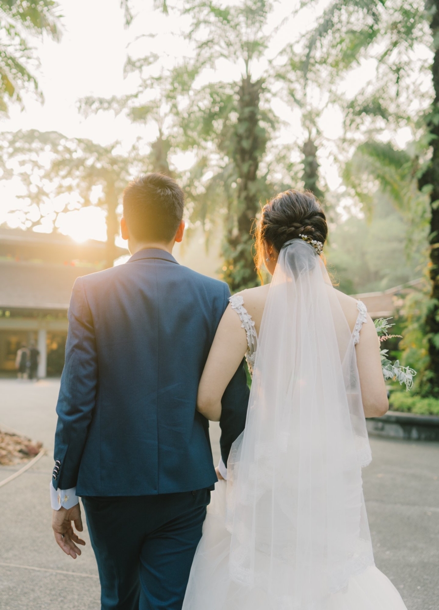 Singapore Actual Wedding Day Photography At Four Seasons Hotel by Sheereen on OneThreeOneFour 17