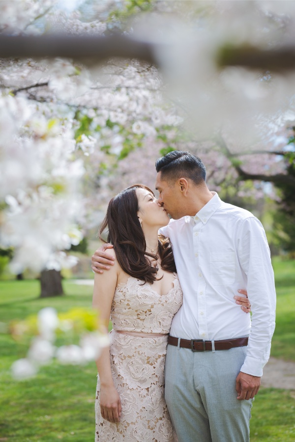 Hokkaido Pre-Wedding Casual Photoshoot during Cherry Blossoms by Kuma on OneThreeOneFour 1