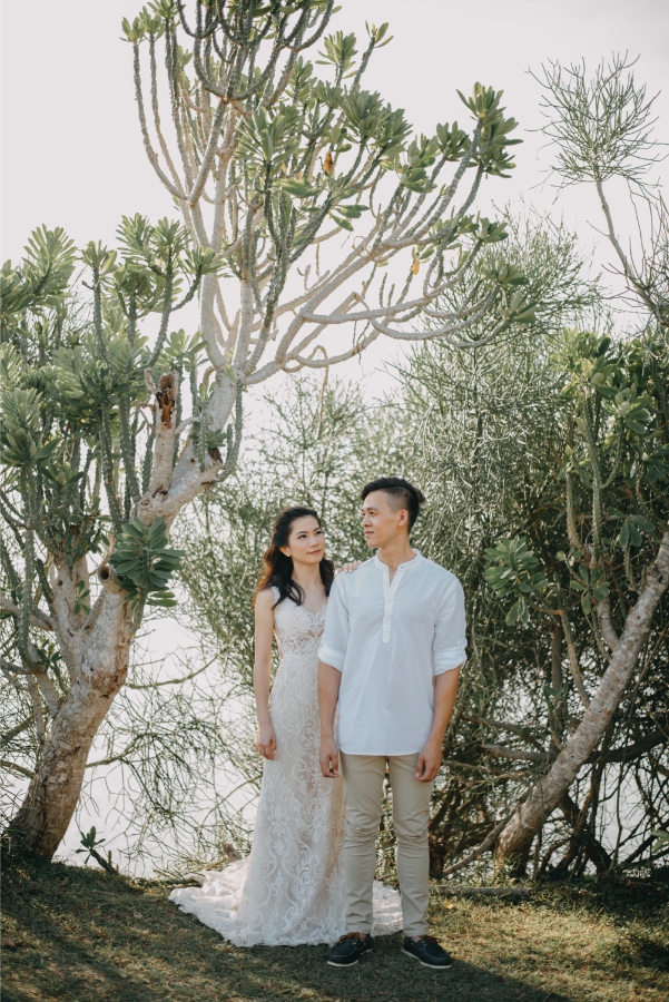A&W: Bali Full-day Pre-wedding Photoshoot at Cepung Waterfall and Balangan Beach by Agus on OneThreeOneFour 33