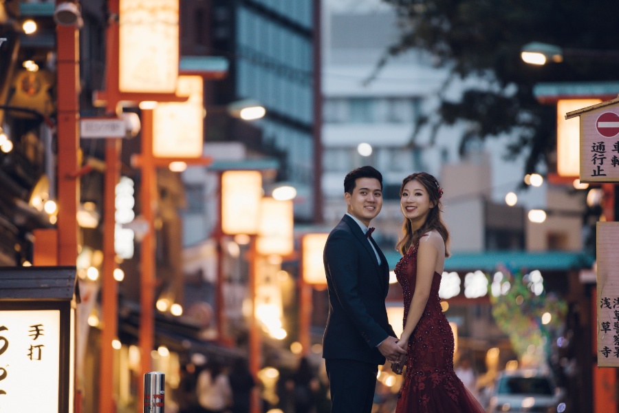 Tokyo Pre-Wedding Photoshoot at Nezu Shrine and Asakusa by Lenham on OneThreeOneFour 14