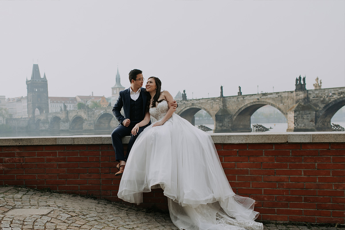 Prague Pre-Wedding Photoshoot with Astronomical Clock, Old Town Square & Charles Bridge by Nika on OneThreeOneFour 23