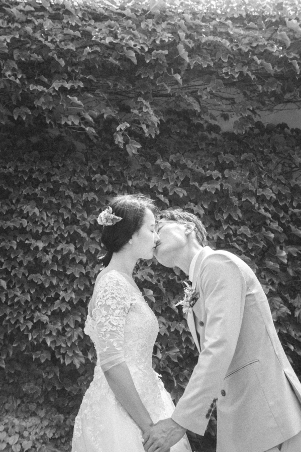 Korea Outdoor Pre-Wedding Photoshoot At Jeju Island with Buckwheat Flower and Hydrangea by Geunjoo on OneThreeOneFour 17