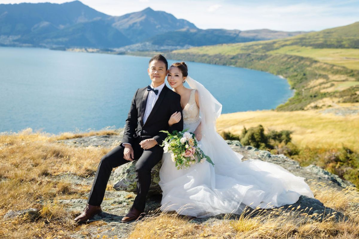 新西蘭婚纱拍攝 - 在科羅曼德峯、斯基珀斯峽谷和夏日羽扇豆的特卡波湖 by Fei on OneThreeOneFour 21