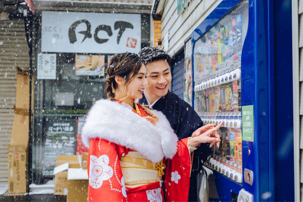 Hokkaido Street Style Kimono Prewedding Photoshoot At Shopping Street And Iyahiko shrine In Winter by Kuma on OneThreeOneFour 15