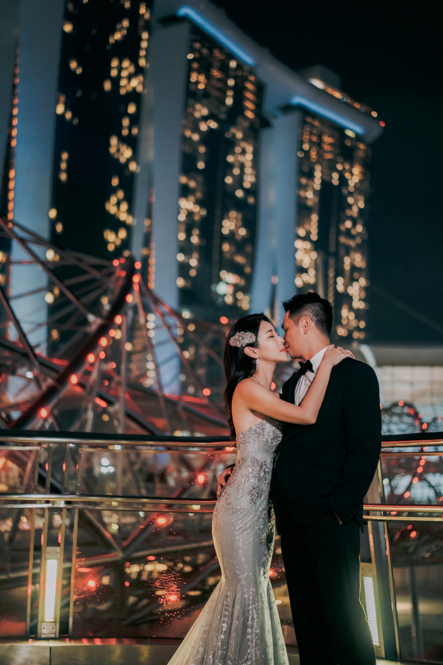 Singapore Pre-Wedding Photoshoot At Cloud Forest, Fort Canning Spiral Staircase And Marina Bay For Korean Couple  by Michael  on OneThreeOneFour 12