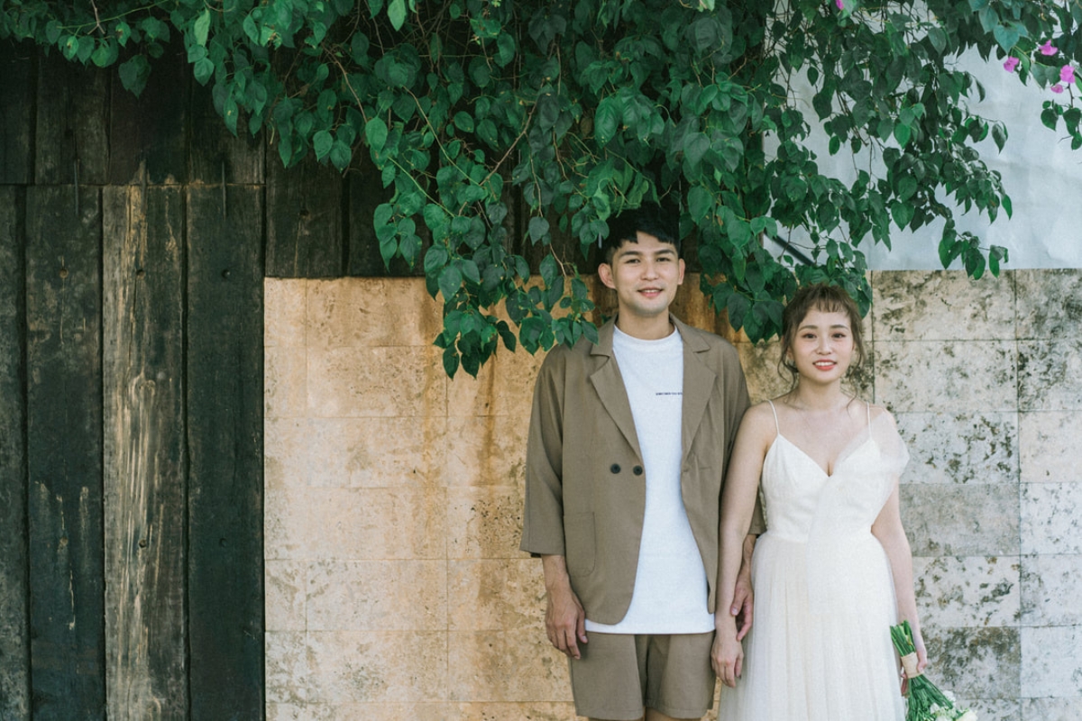 Taiwan Pre-Wedding Photoshoot Scooter Ride Sea Pier by  on OneThreeOneFour 16