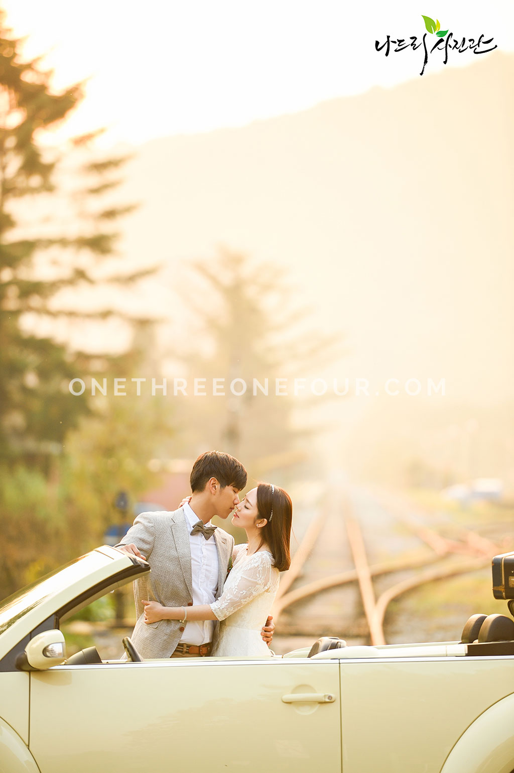 Korean Studio Pre-Wedding Photography: Autumn (Outdoor) by Nadri Studio on OneThreeOneFour 33