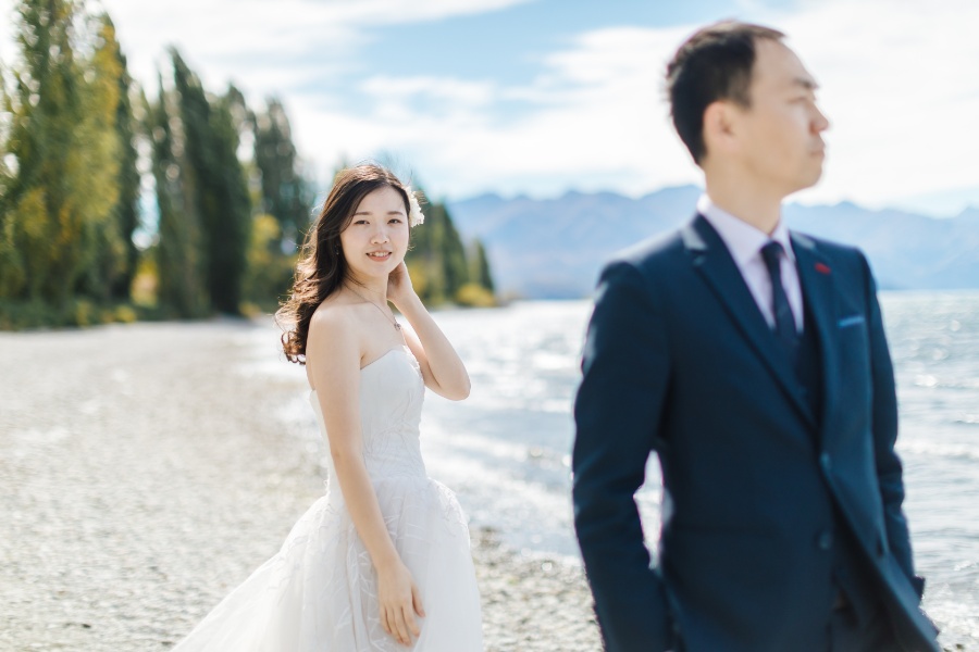 N&J: New Zealand Pre-wedding Photoshoot at Coromandel Peak and Lake Wanaka by Fei on OneThreeOneFour 15