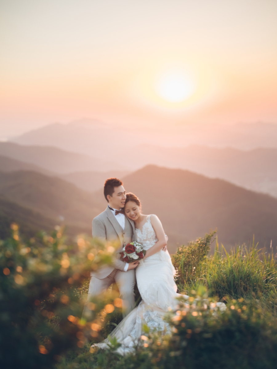 Hong Kong Outdoor Pre-Wedding Photoshoot At Tai Mo Shan by Paul on OneThreeOneFour 20