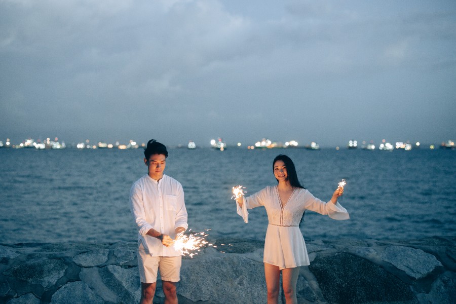 H&J: Fairytale pre-wedding in Singapore at Gardens by the Bay, Fort Canning and sandy beach by Cheng on OneThreeOneFour 47