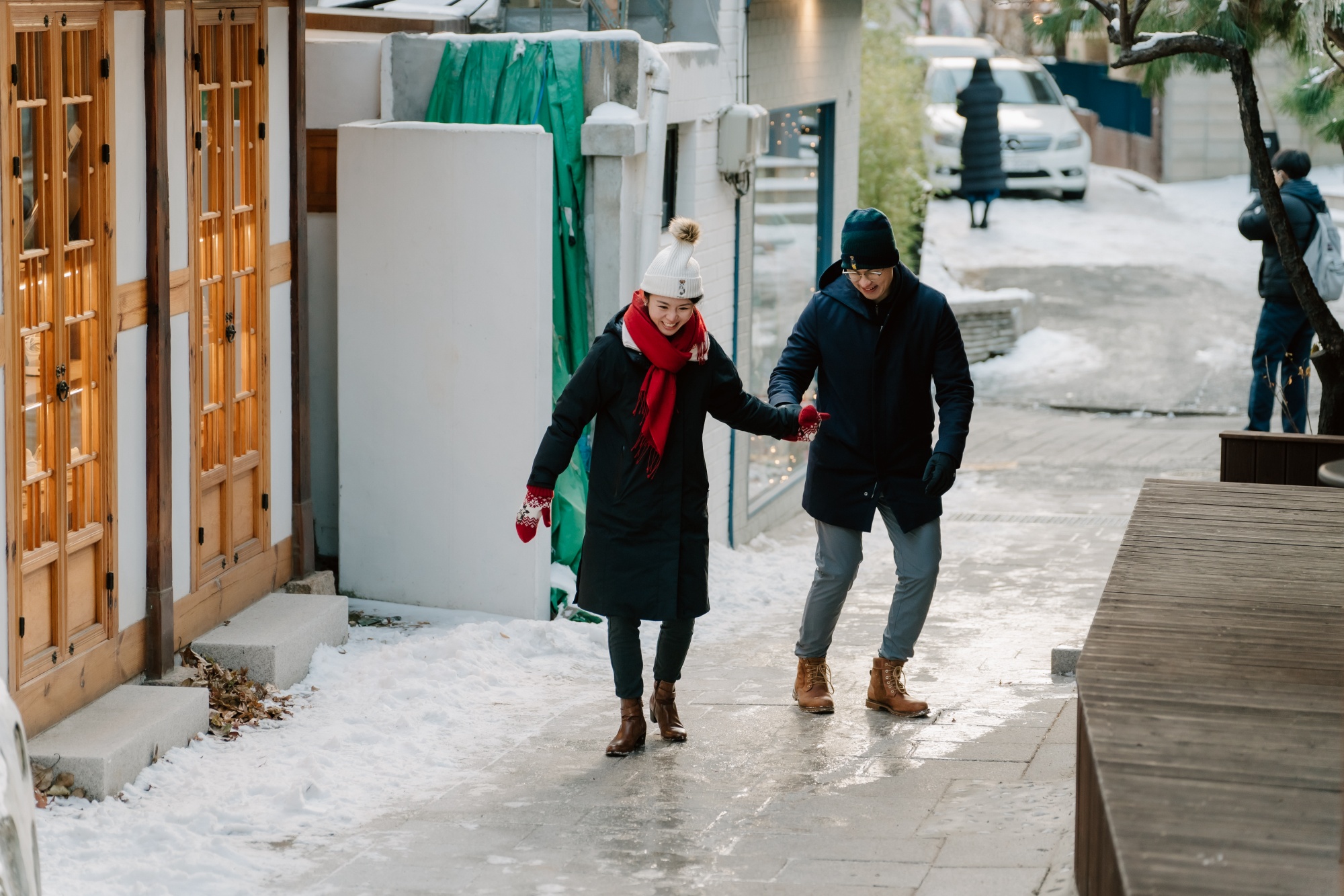 Whispers of Love in Seoul's Winter Wonderland: Snowy Pre-Wedding Extravaganza by Jungyeol on OneThreeOneFour 39