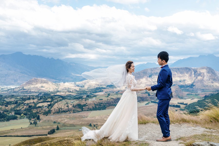 J&T: New Zealand Pre-wedding Photoshoot at Lavender Farm by Fei on OneThreeOneFour 17