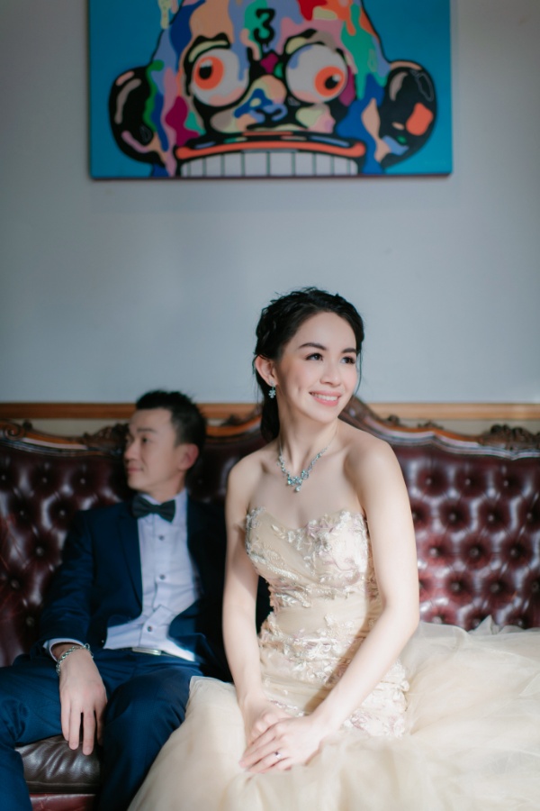 Bangkok Chong Nonsi and Chinatown Prewedding Photoshoot in Thailand by Sahrit on OneThreeOneFour 42