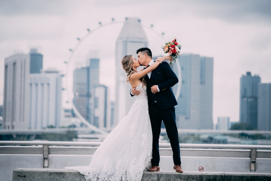 Singapore Pre-Wedding Photoshoot For Canadian Influencer Kerina Wang at Gardens By The Bay and Marina Bay Sands by Michael  on OneThreeOneFour 14