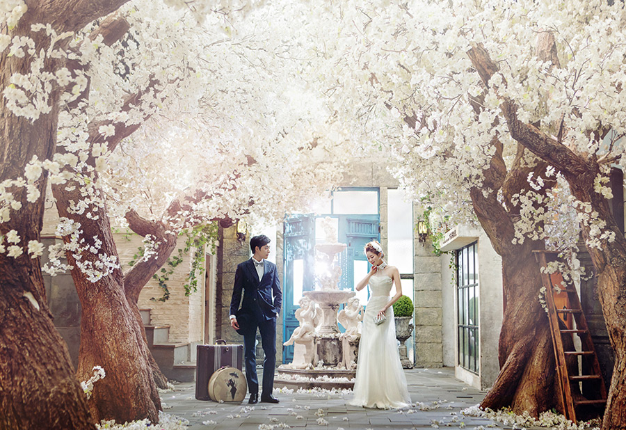 Korean Studio Pre-Wedding Photography: 2016 Romantic Vintage Collection  by Bong Studio on OneThreeOneFour 12