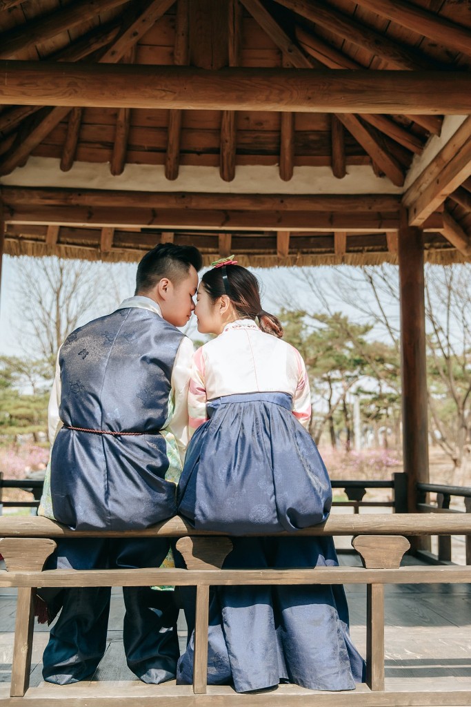 Korea Hanbok Pre-Wedding Photoshoot At Namsangol Hanok Village  by Jungyeol  on OneThreeOneFour 9