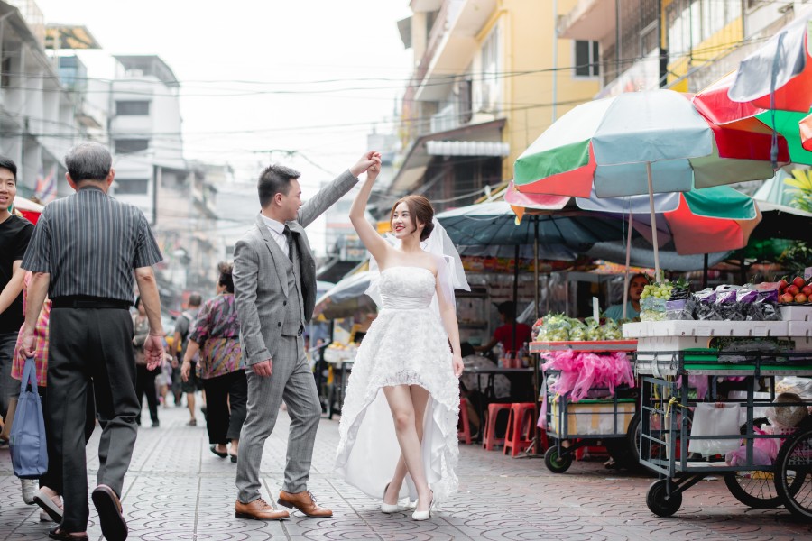 P&T: Bangkok Streets Pre-Wedding Photoshoot  by Nat on OneThreeOneFour 23