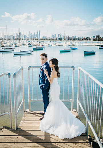 M&K: Melbourne Golden Hour Pre-wedding Photoshoot at Princes Pier