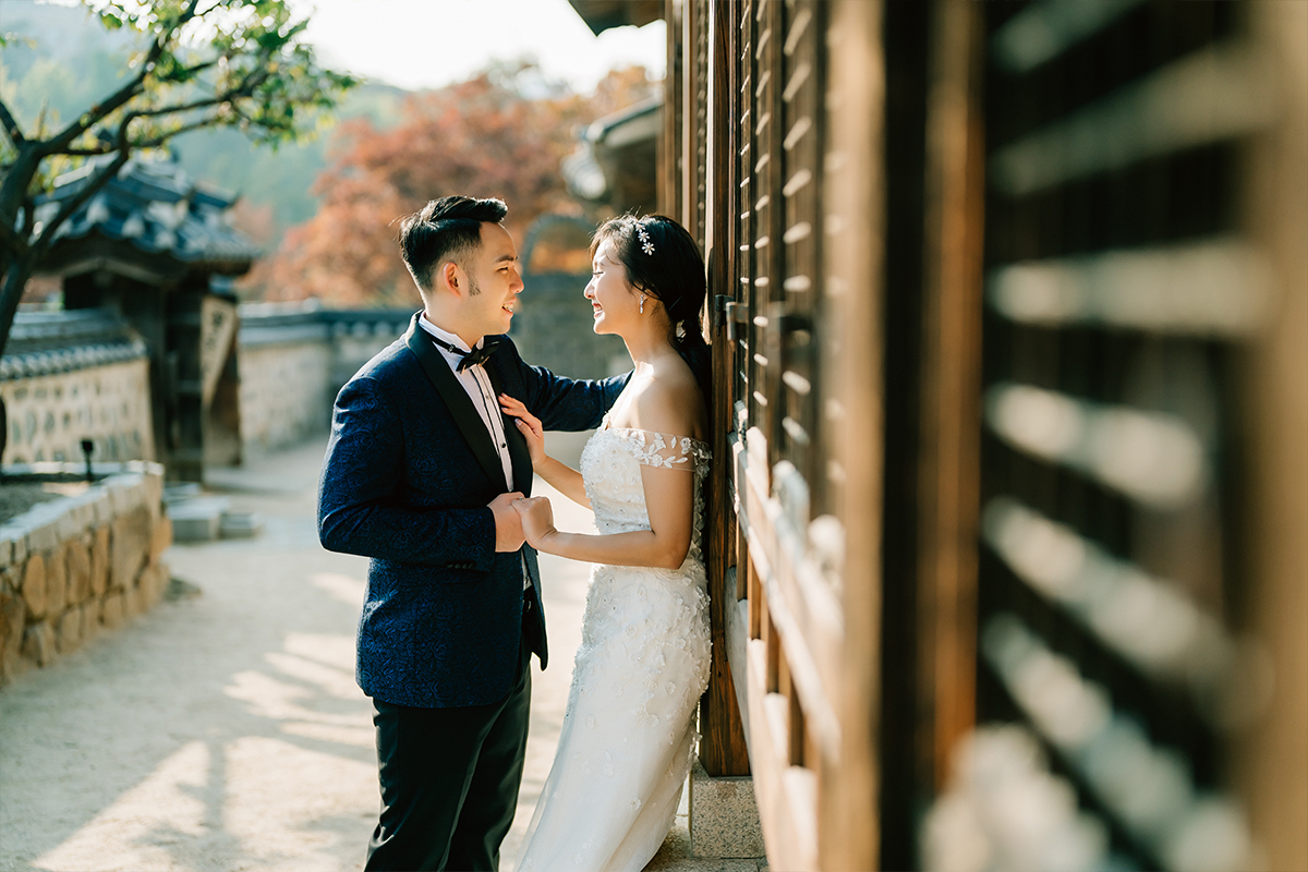 Yellow Gingko Autumn Pre-Wedding in Korea - Seoul Forest, Namsamgol Hanok Village & Samcheong-dong Cafe Street by Jungyeol on OneThreeOneFour 19