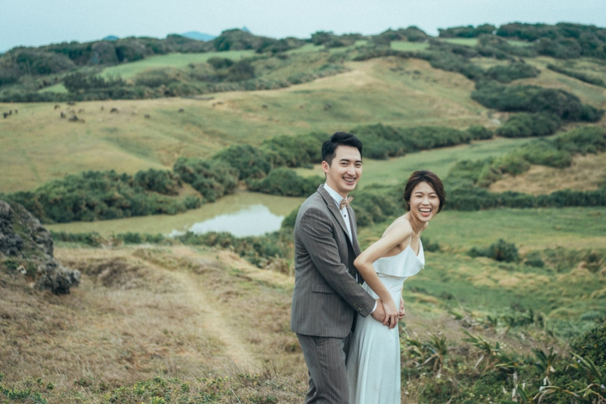 Taiwan Pre-Wedding Photoshoot Cafe Pier Lighthouse Countryside Street Beach by  on OneThreeOneFour 24