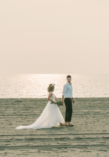 Engagement Photoshoot At Taiwan's Bailuwan And Salt Mountain 