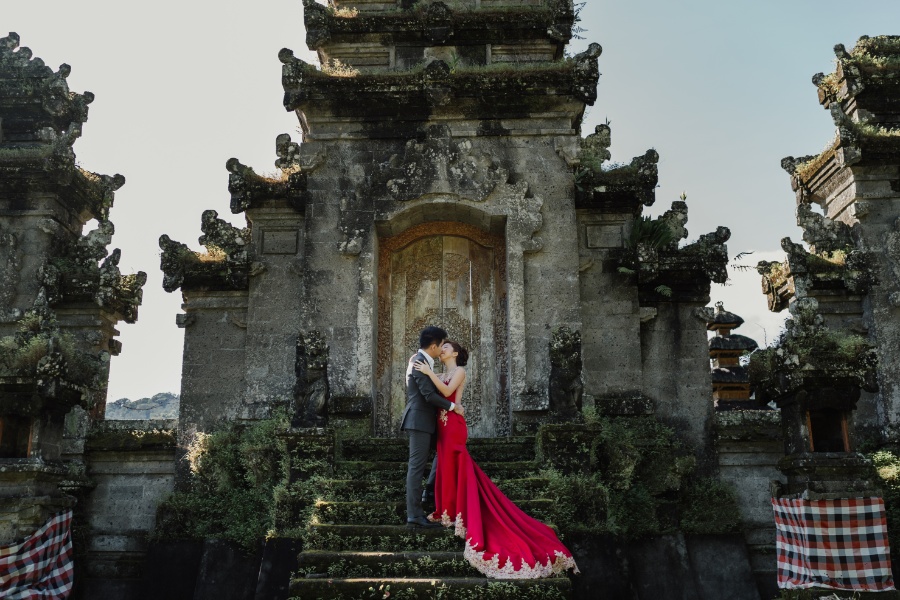 R&A: Fairytale Sunset Pre-wedding Photoshoot in Bali by Hendra on OneThreeOneFour 4