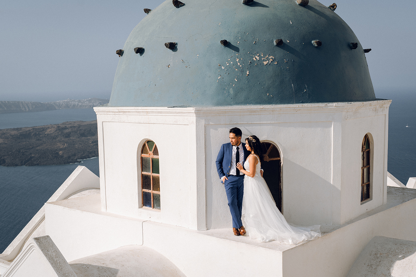 Dreamy & Romantic Santorini Pre-Wedding Photoshoot by Christina on OneThreeOneFour 11
