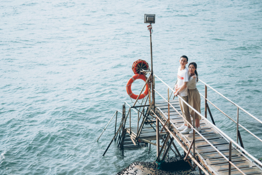 Hong Kong Outdoor Pre-Wedding Photoshoot At The Peak, Sai Wan Swimming Shed by Felix on OneThreeOneFour 20