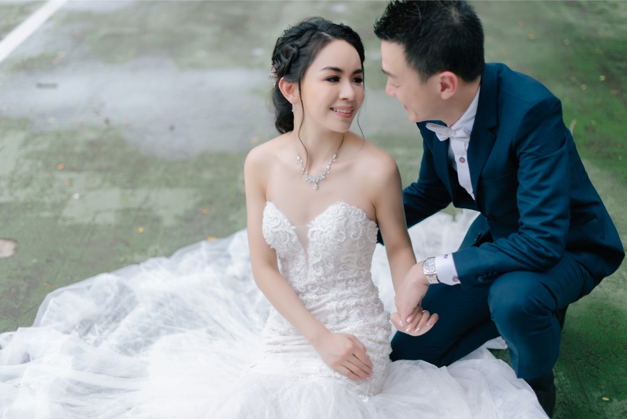 Bangkok Chong Nonsi and Chinatown Prewedding Photoshoot in Thailand by Sahrit on OneThreeOneFour 11