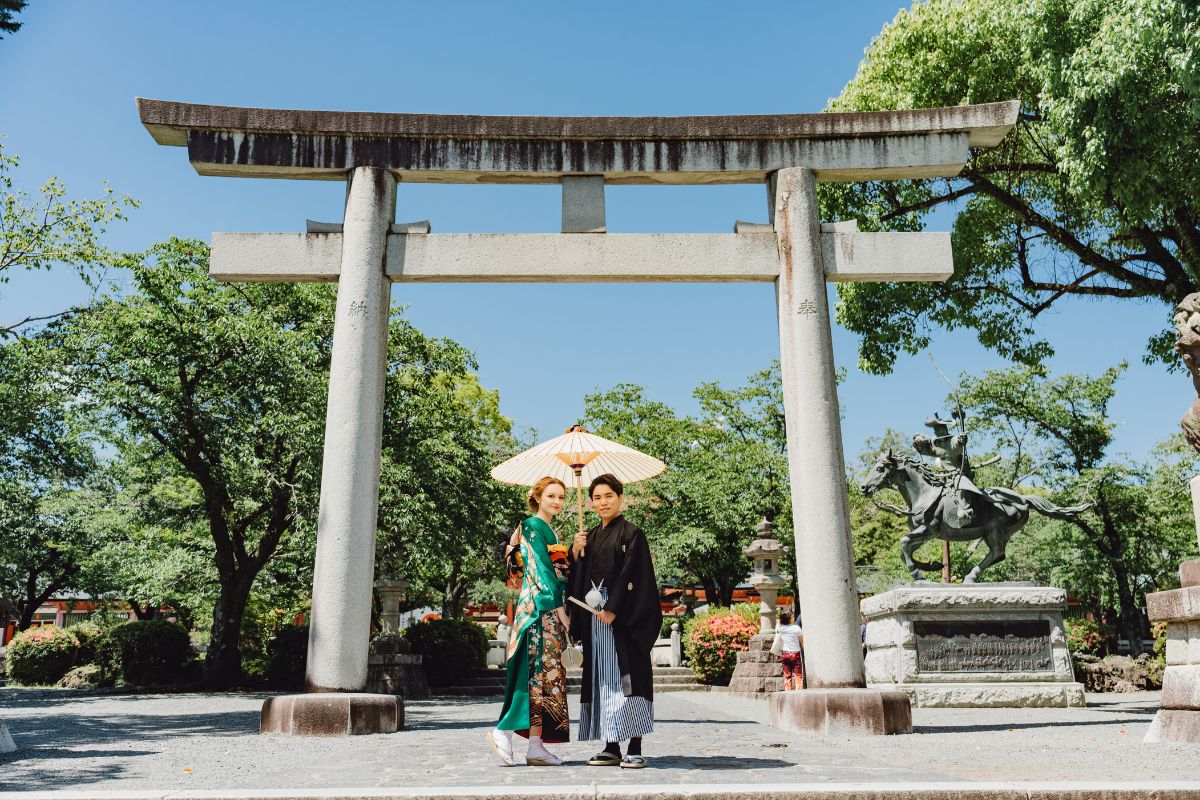 Tokyo Kimono Photoshoot and Prewedding Photoshoot At Makaino Farm & Saiko Lake with Mount Fuji by Dahe on OneThreeOneFour 0
