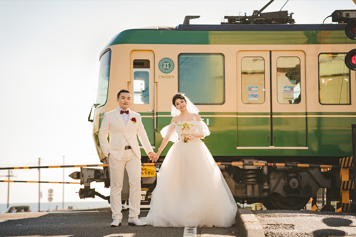 Japan Tokyo Beach Romantic Pre-Weddng Photoshoot by Yu on OneThreeOneFour 8