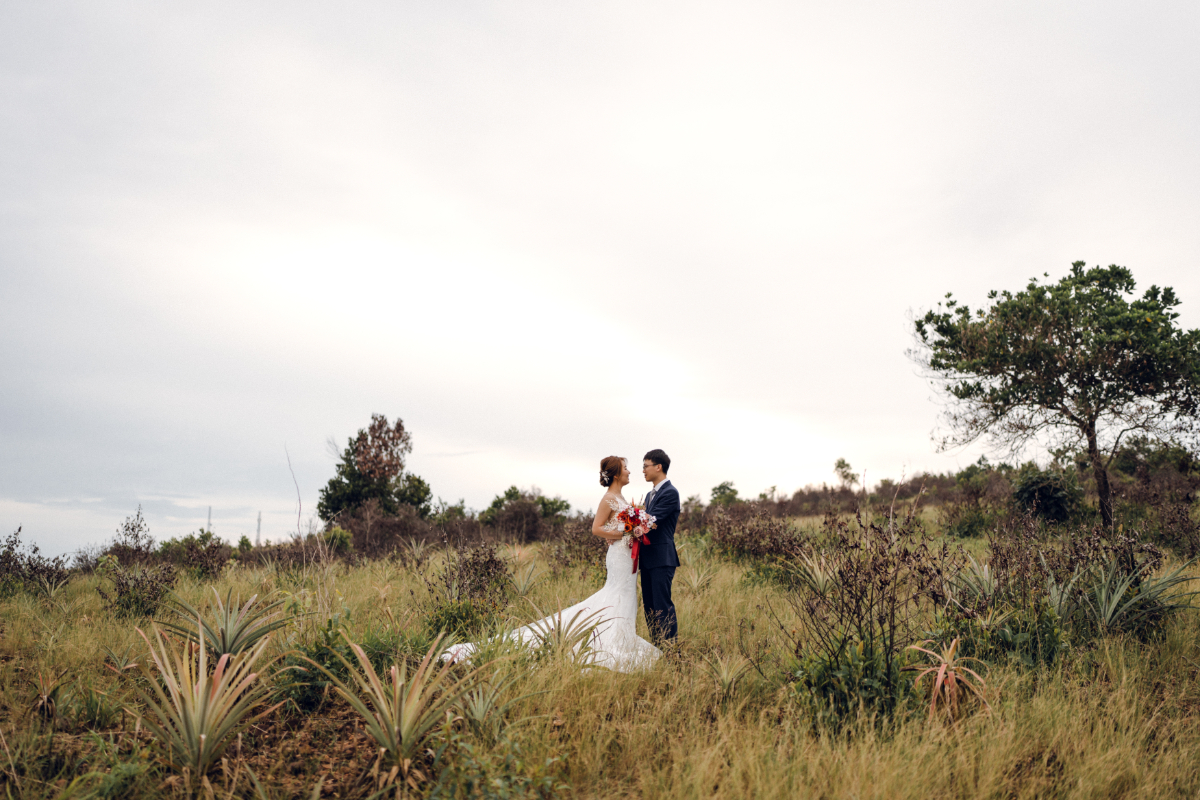 Bintan Pre-Wedding Photoshoot: Chen Yu & Yu Xuan’s Romantic Shoot at Blue Lake, Sand Dunes & ANMON Resort by HS on OneThreeOneFour 3