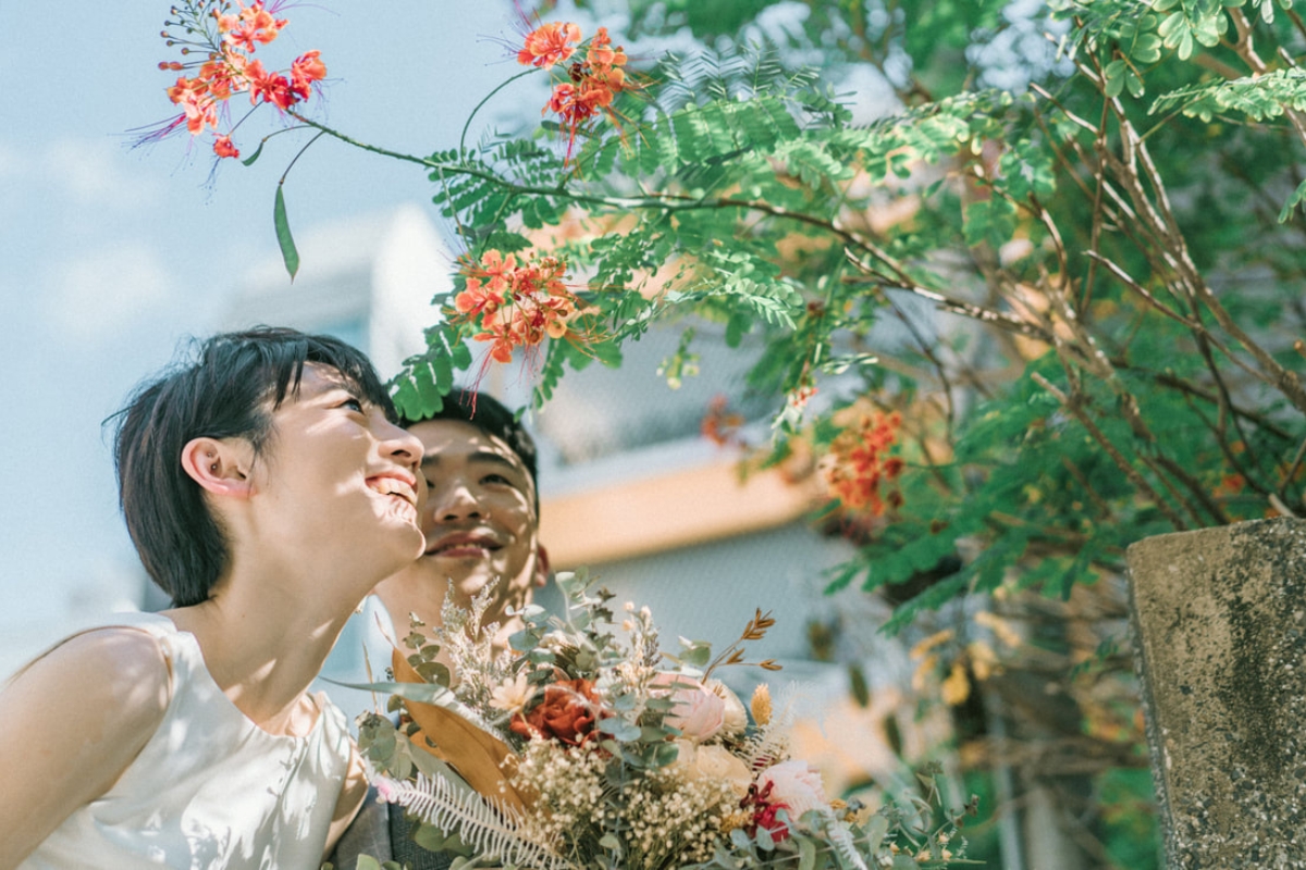 Taiwan Pre-Wedding Photoshoot Quiet Streets Storefronts Beach by  on OneThreeOneFour 5