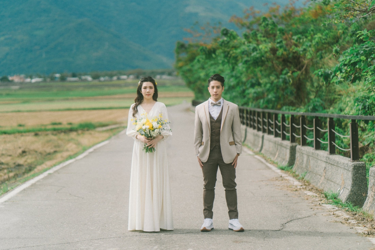 Taiwan Pre-Wedding Photoshoot Countryside Field Beach  by  on OneThreeOneFour 0